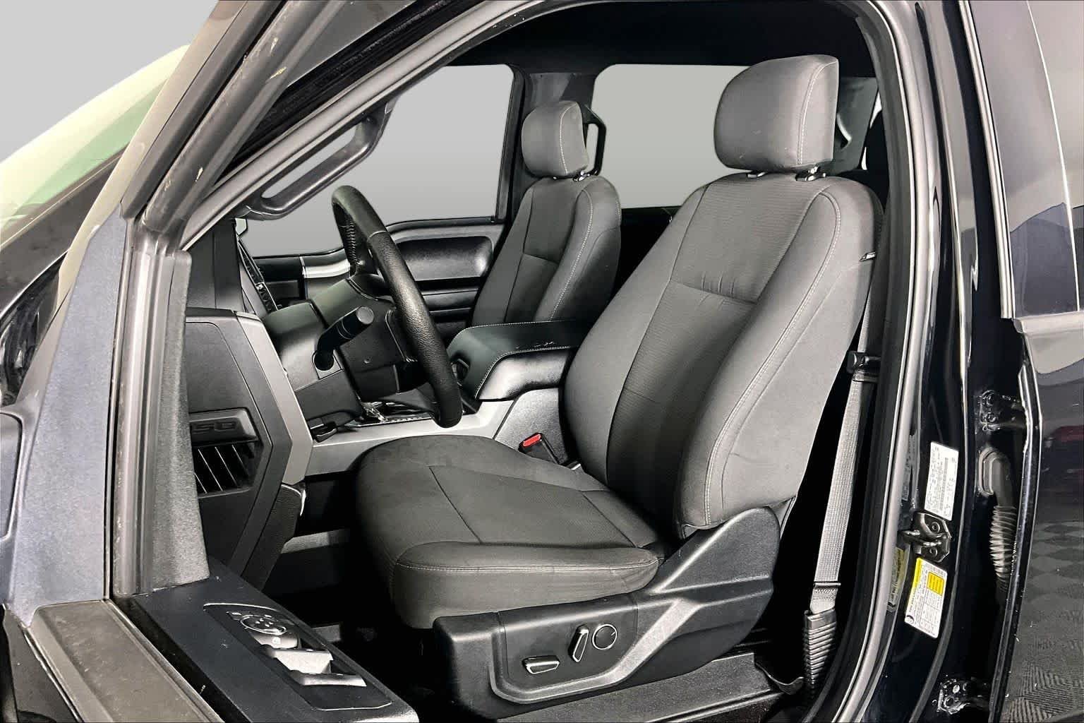 Used 2016 Shadow Black Ford XLT image 8