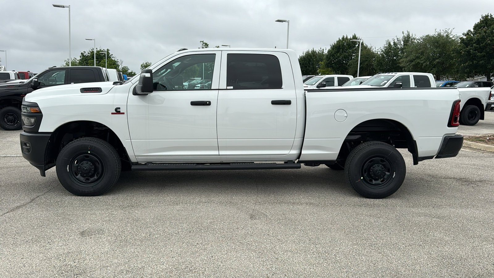 New 2026 Bright White Clear-Coat Exterior Paint RAM Tradesman image 8