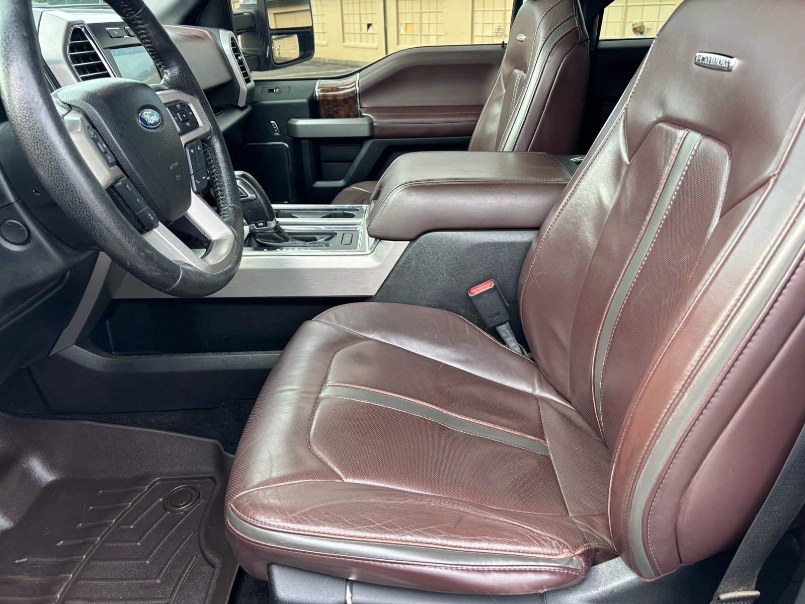 Used 2016 White Platinum Tri-Coat Metallic Ford Platinum image 11