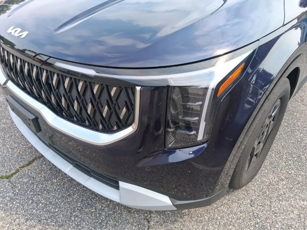 Used 2026 Blue Kia LXS image 13