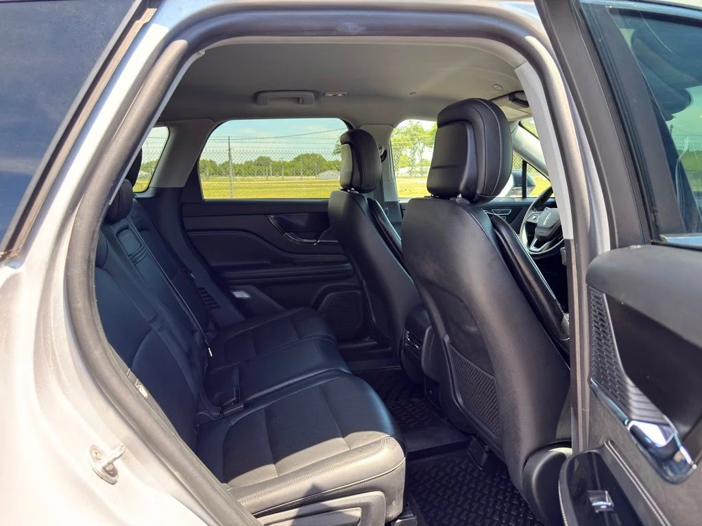 Used 2020 Silver Lincoln Standard image 32