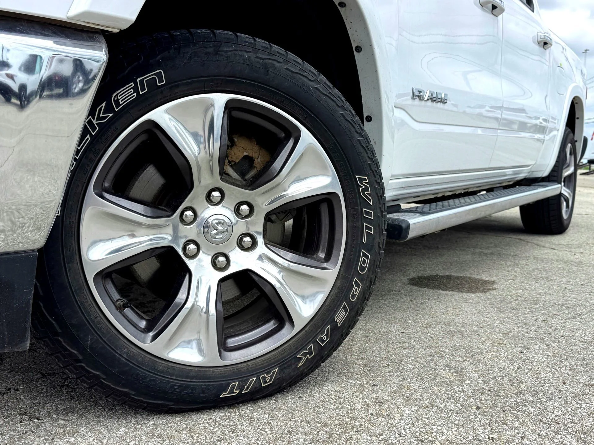 Used 2022 Bright White Clearcoat Ram Laramie image 2