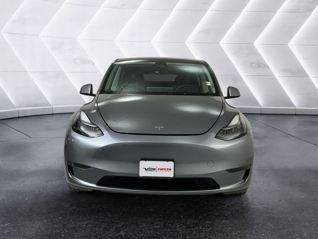 Used 2025  Tesla Long Range image 2