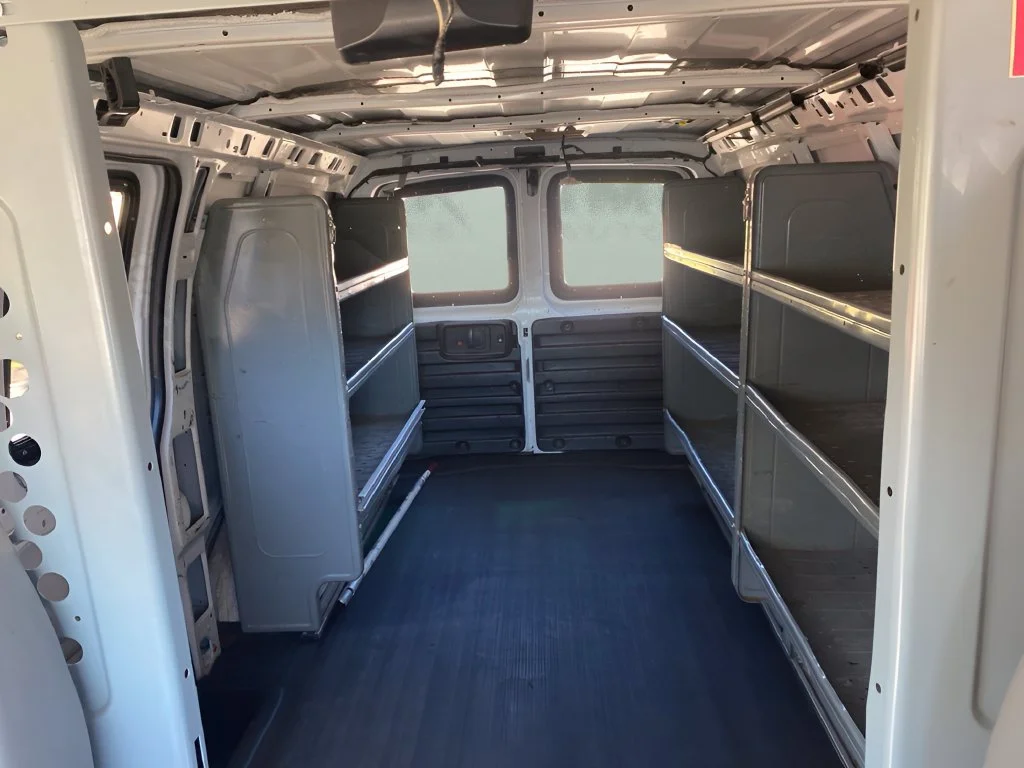 Used 2014 SUMMIT WHITE Chevrolet  image 14