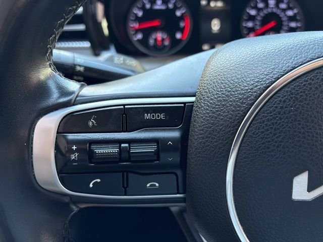 Certified Used 2022 Ebony Black Kia EX image 20