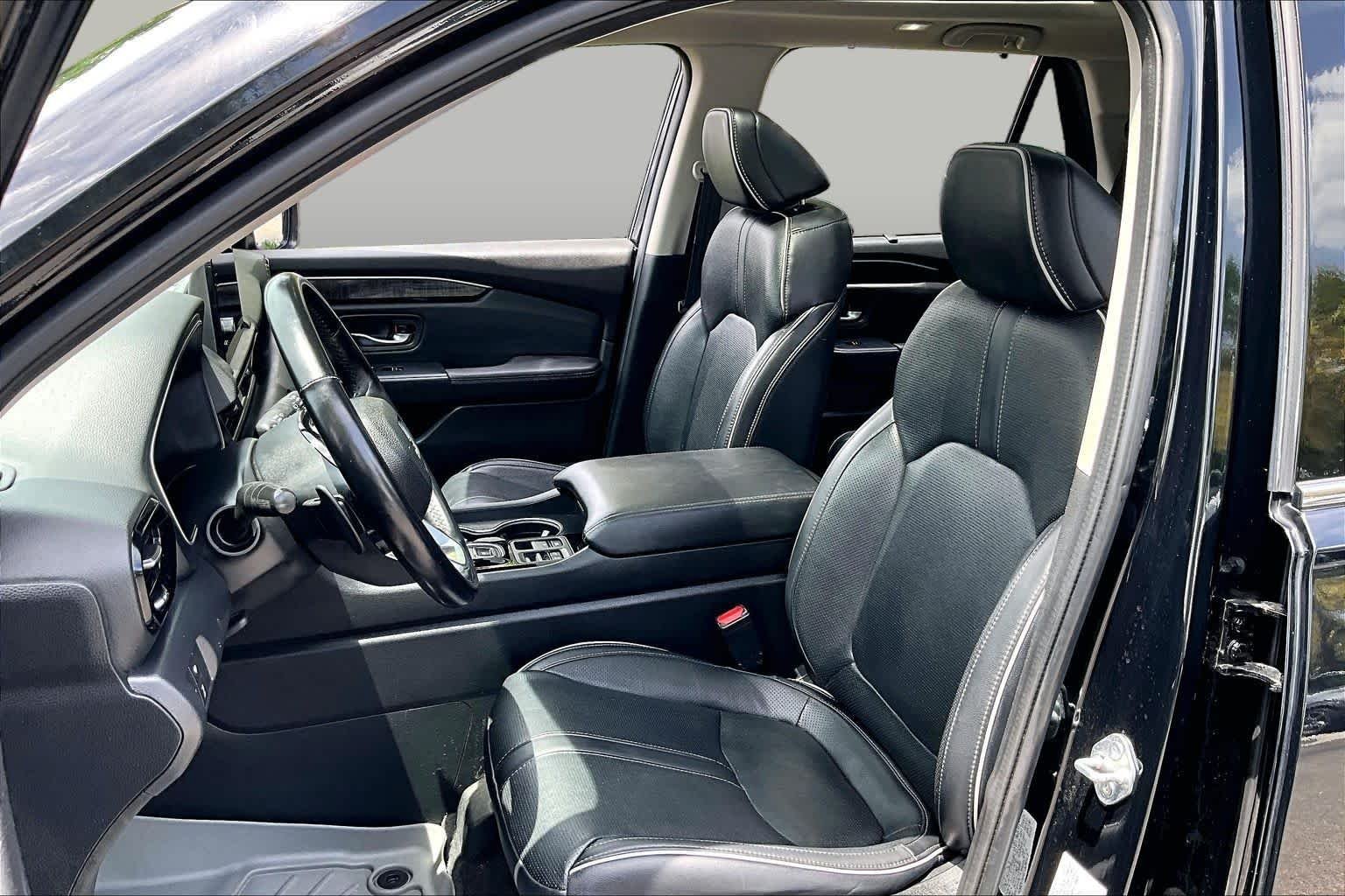 Certified Pre-Owned 2023 Honda Pilot Elite