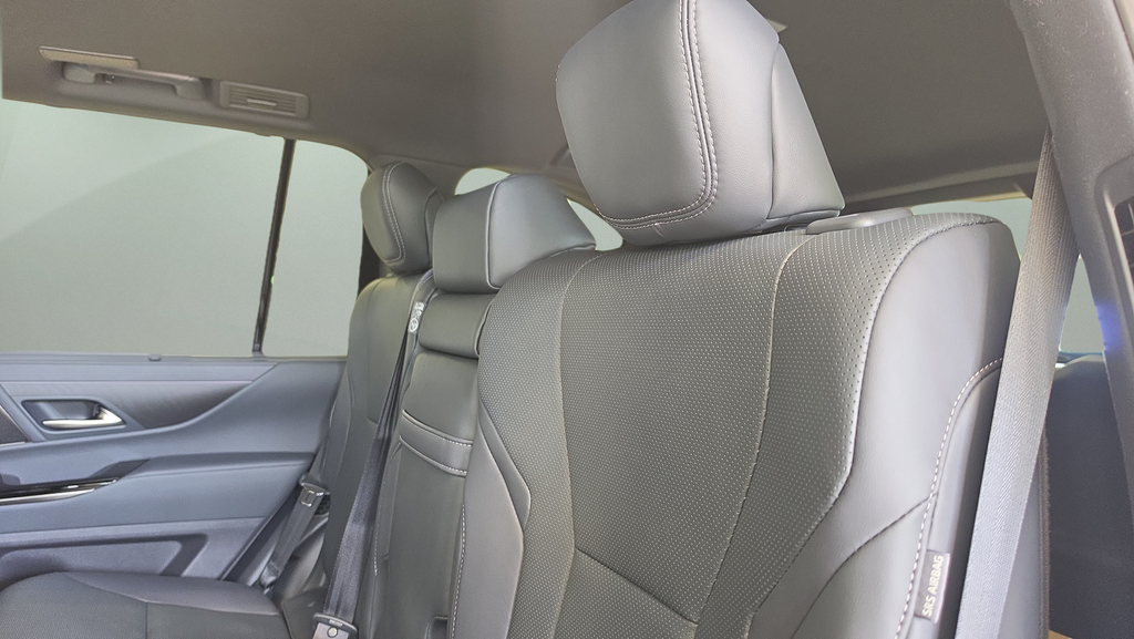 New 2026 Manganese Luster Lexus  600 LUXURY image 18