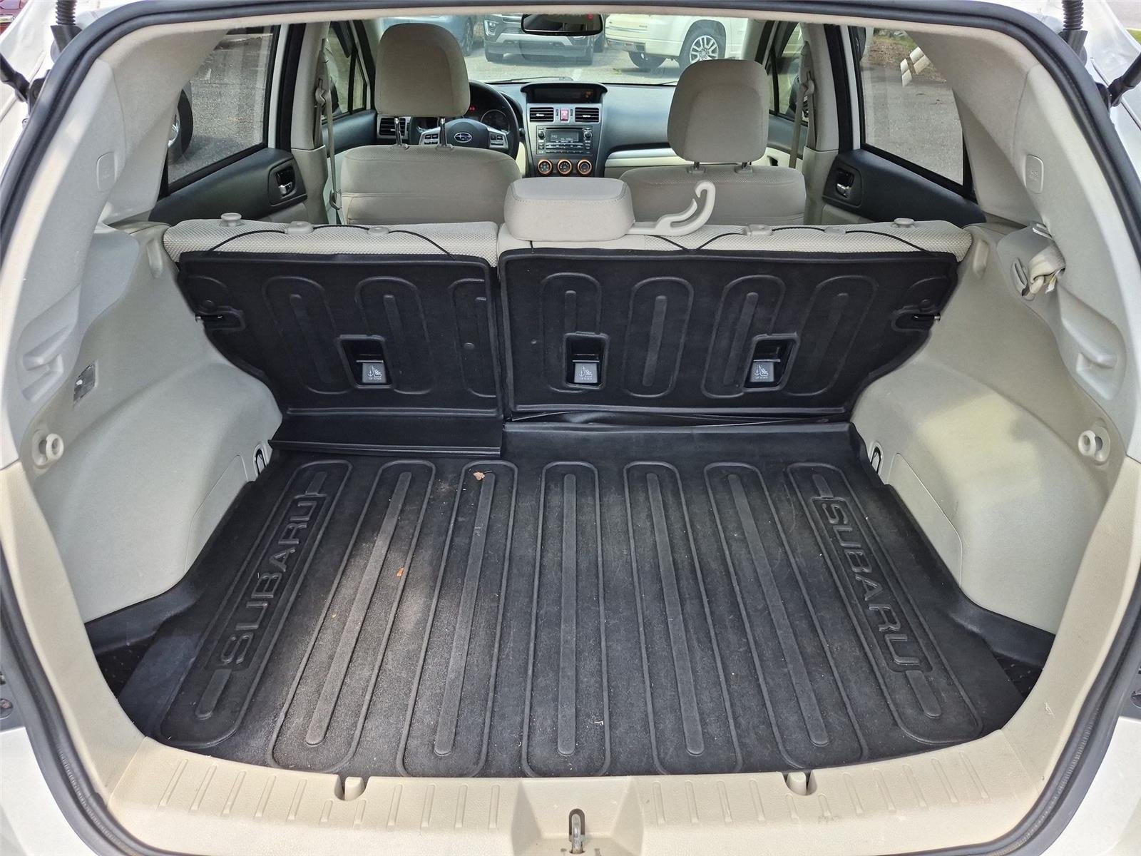 Used 2014 Satin White Pearl Subaru Premium image 33