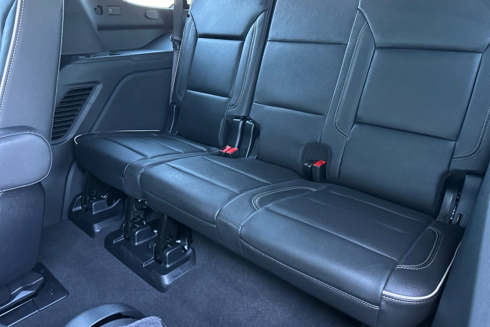 2026 Chevrolet Tahoe Premier - Photo 15