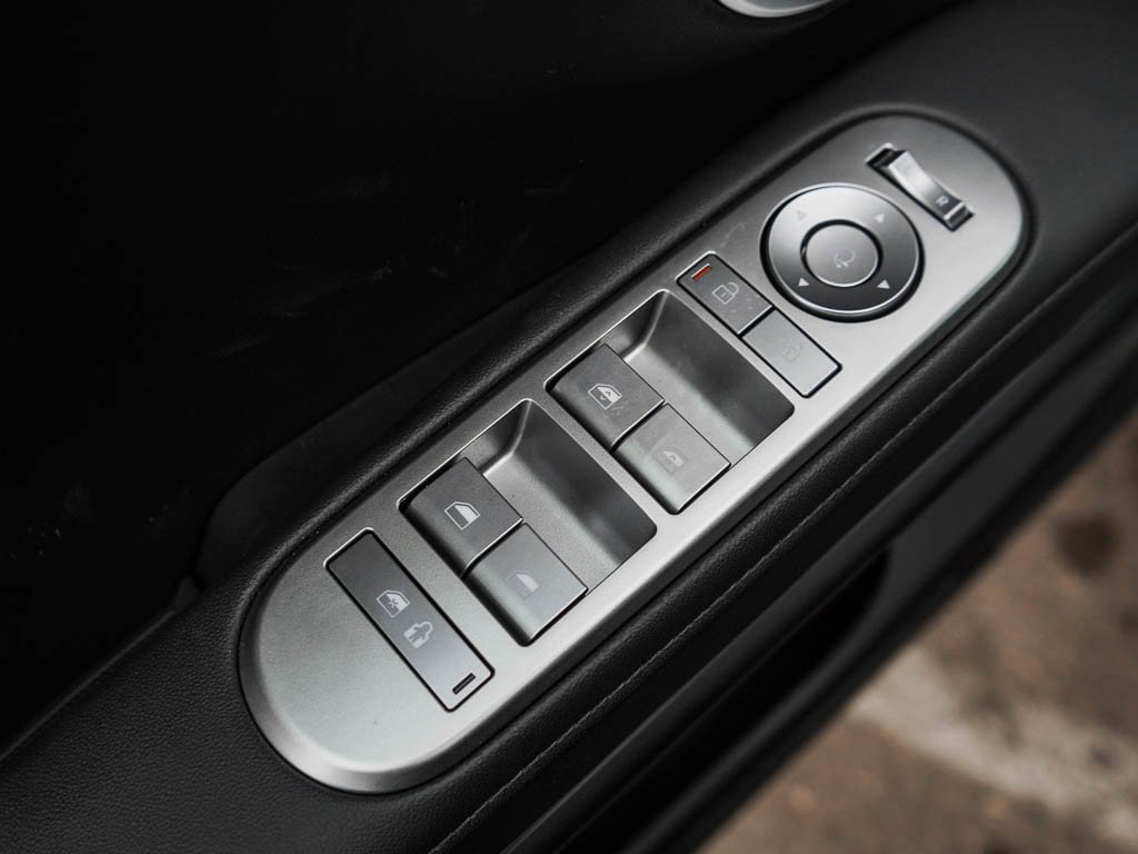 New 2026 Ecotronic Gray Pearl Hyundai Limited AWD image 18
