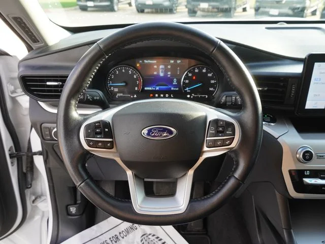 Used 2021 White Ford XLT image 28