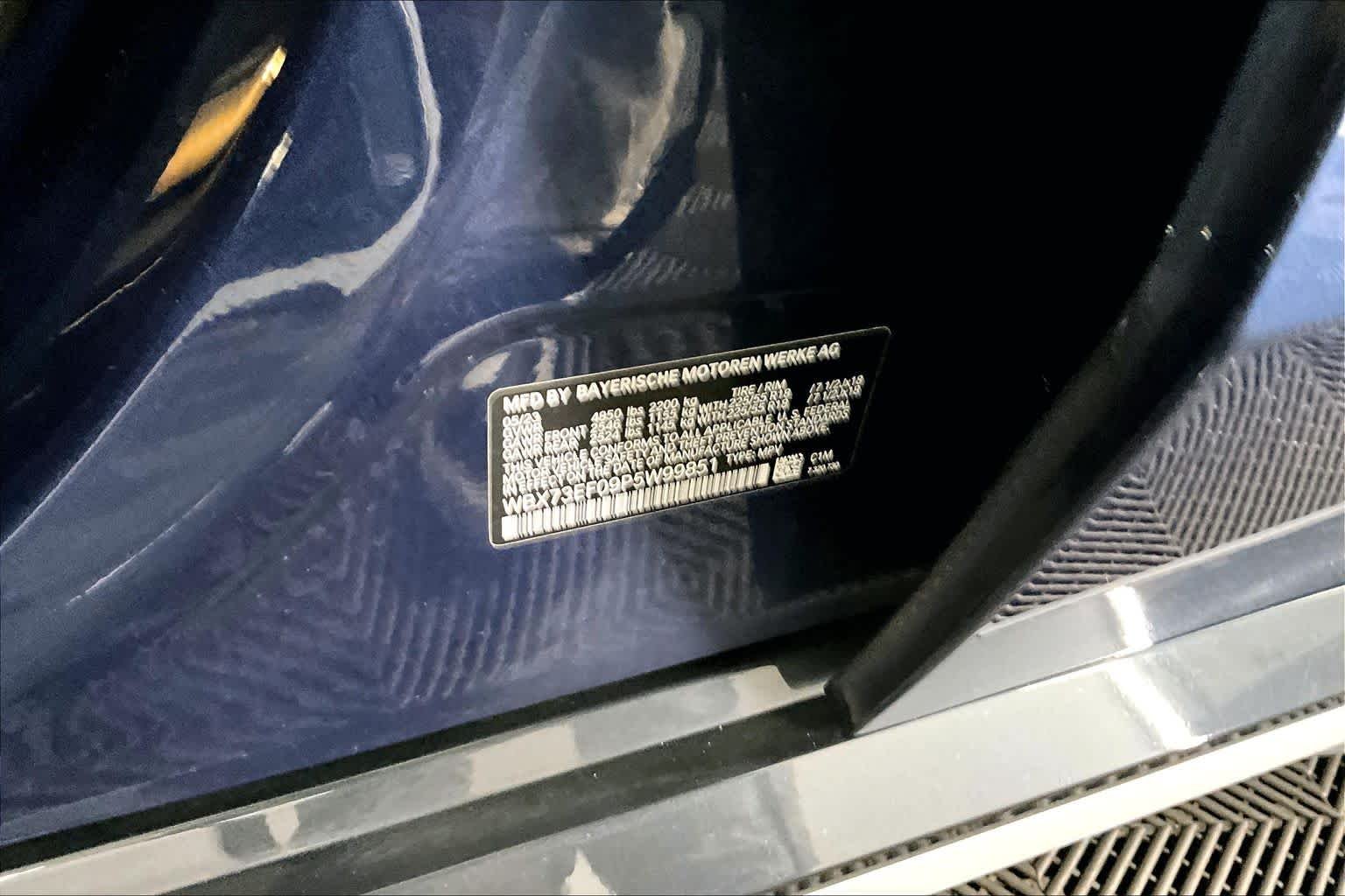 Used 2023 Phytonic Blue Metallic BMW xDrive28i image 31