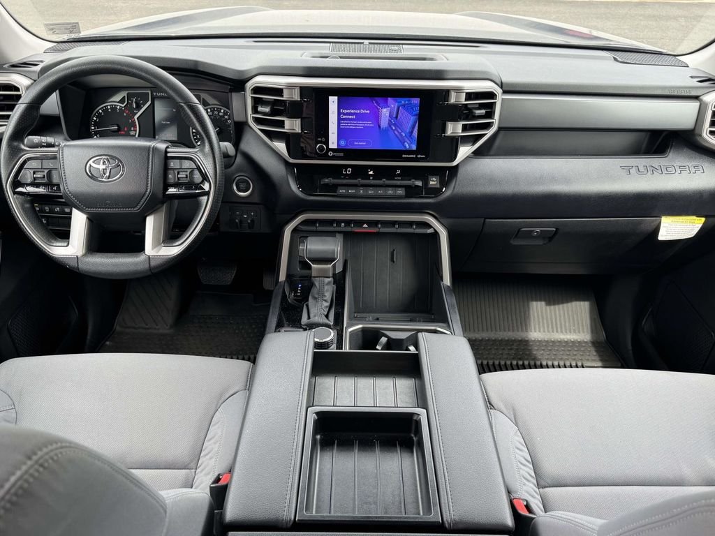 Used 2024  Toyota SR5 image 2