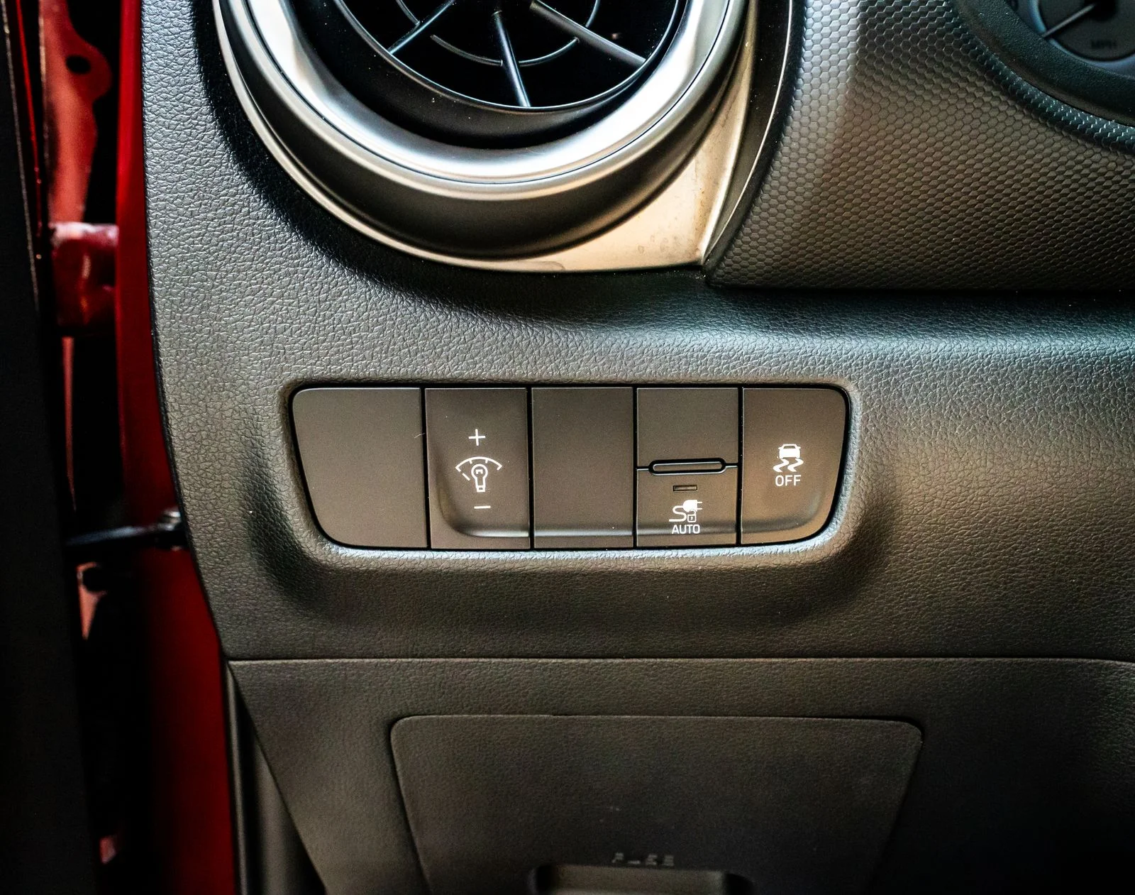 Used 2023 Red Hyundai SEL image 18