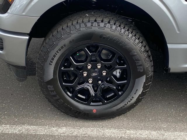 New 2026 Silver Ford XLT image 5