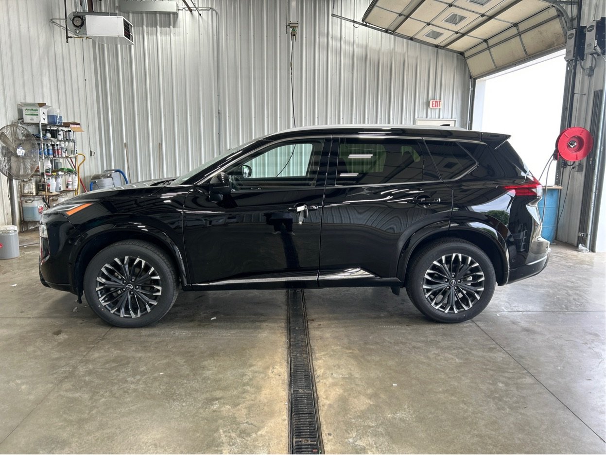 Used 2026 Nissan Rogue Platinum with VIN JN8BT3DD9TW296981 for sale in Kansas City