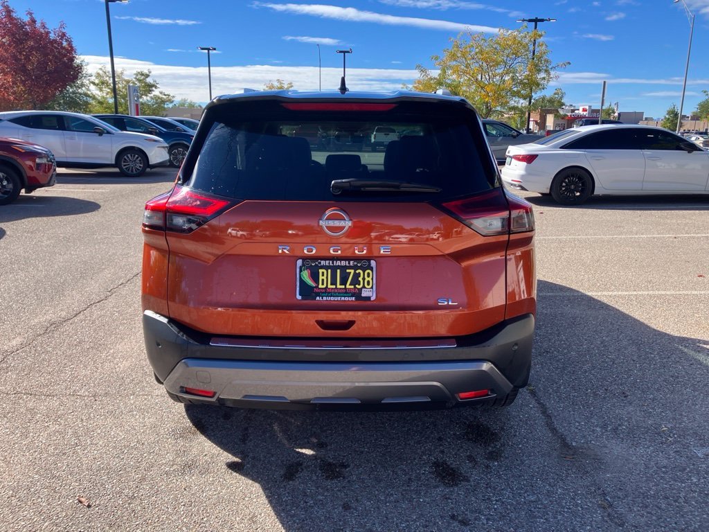 Used 2023 Orange Nissan SL image 6