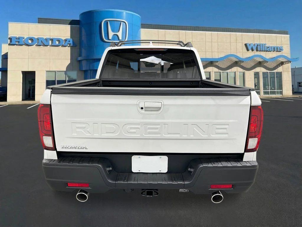 New 2026 PLATINUM WHITE PEARL Honda RTL image 4