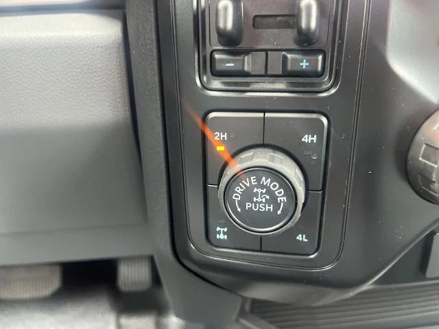 New 2027 Marsh Gray Metallic Ford F-250® XLT image 13