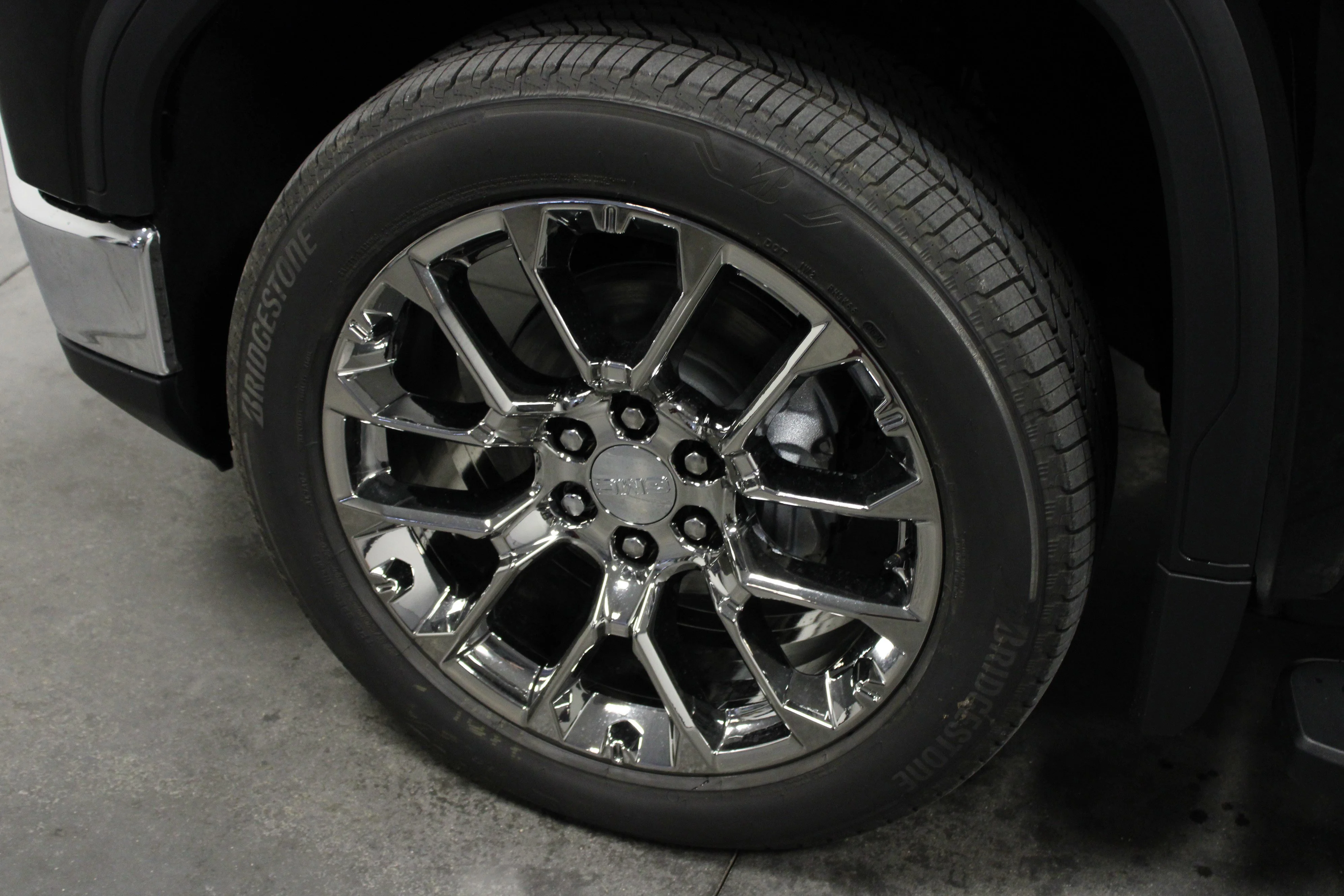New 2026 Onyx Black GMC SLT image 10
