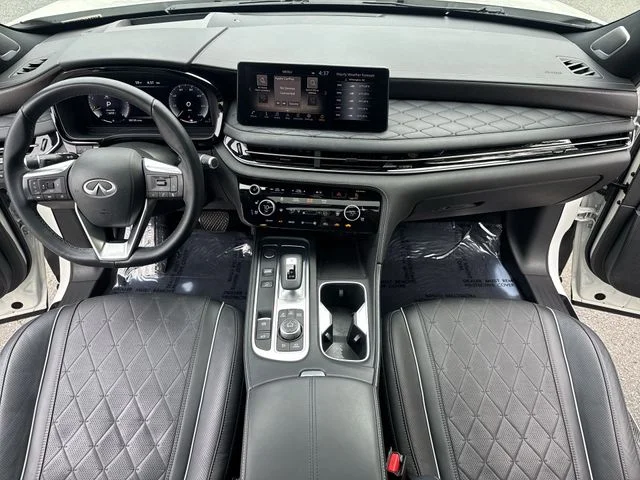 Used 2023 Black INFINITI Autograph image 9