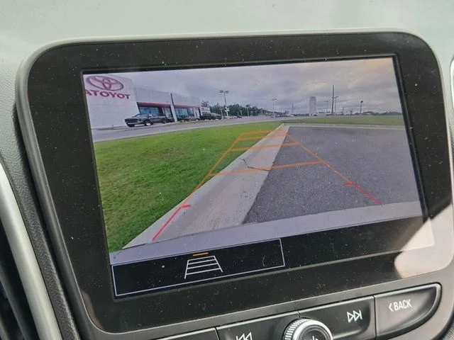 Used 2023 Gray Chevrolet LT image 21