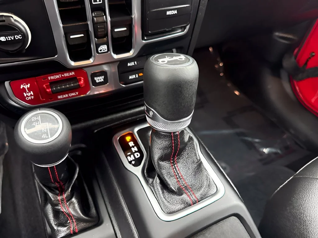 Used 2019 Red Jeep Unlimited Rubicon image 13