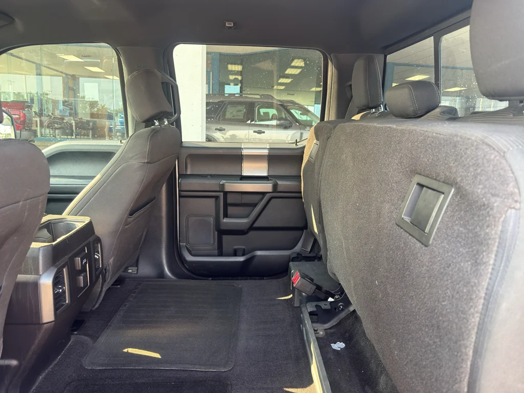 Used 2016 Ingot Silver Metallic Ford XLT image 14