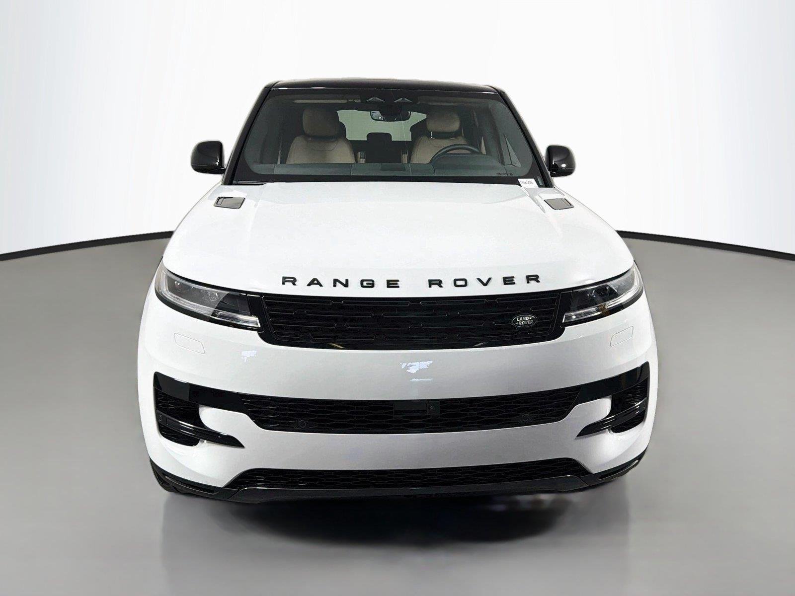 New 2026 Fuji White Land Rover SE image 2