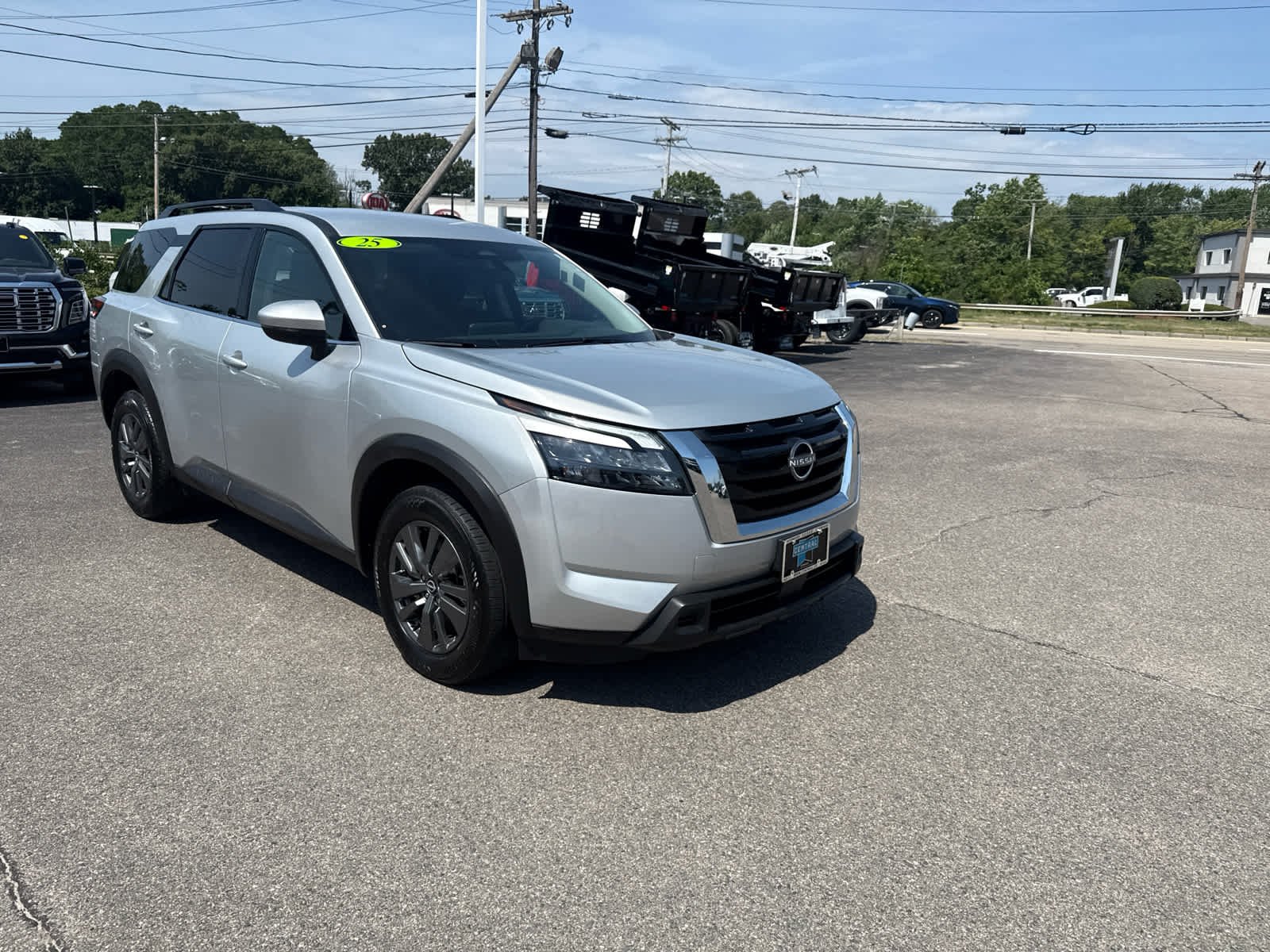 Used 2025 Silver Nissan SV image 7