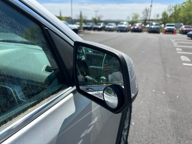 Used 2019 Silver GMC SLE-2 image 12