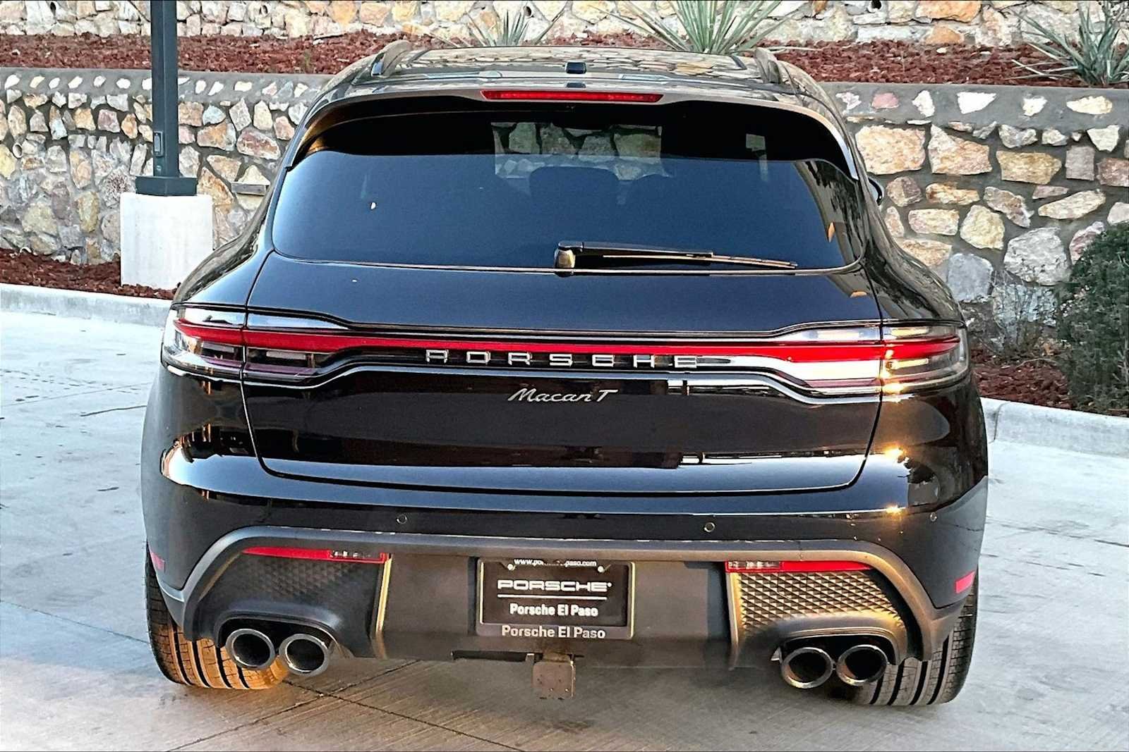 2026 Porsche Macan T - Photo 6