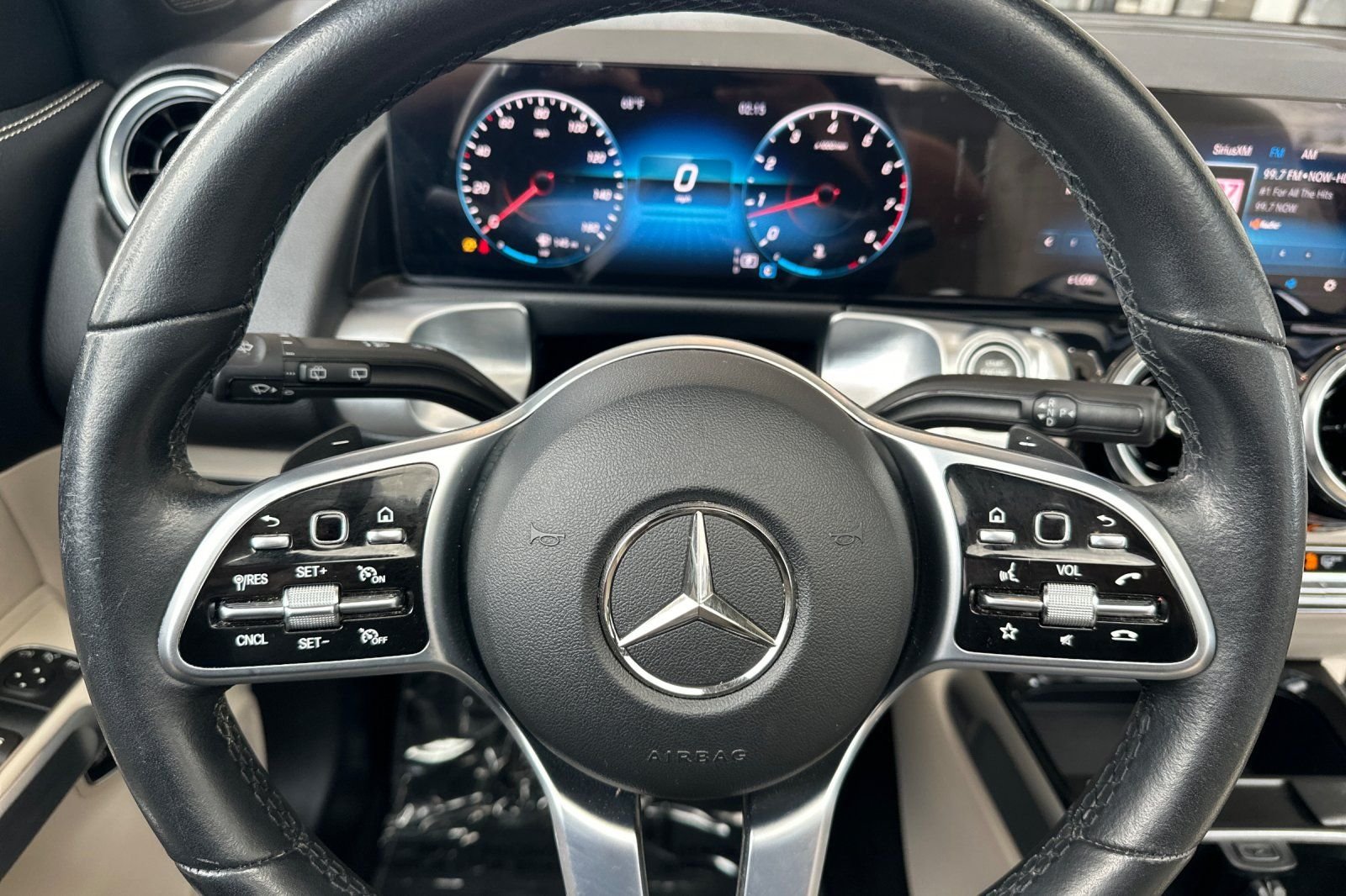 Used 2022 Gold Mercedes-Benz GLB 250 image 23