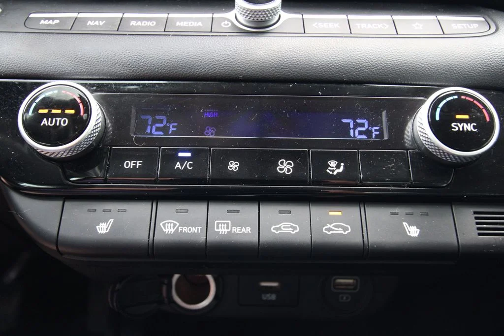 Used 2023 Silver Hyundai Limited image 28