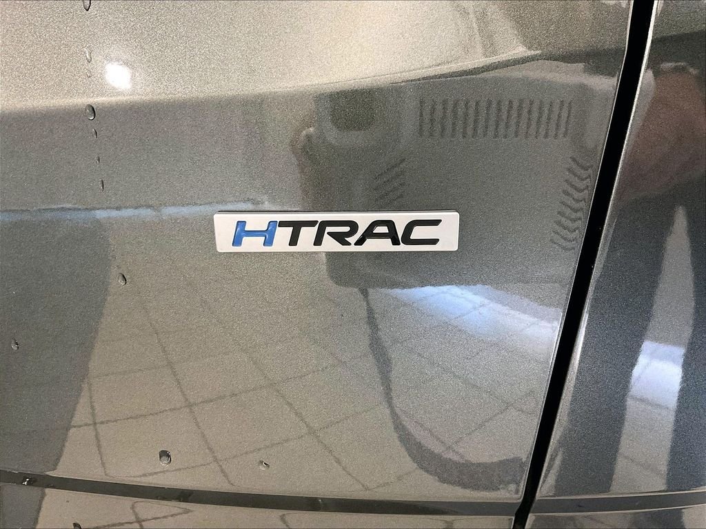 Used 2023 Amazon Gray Hyundai SEL image 28