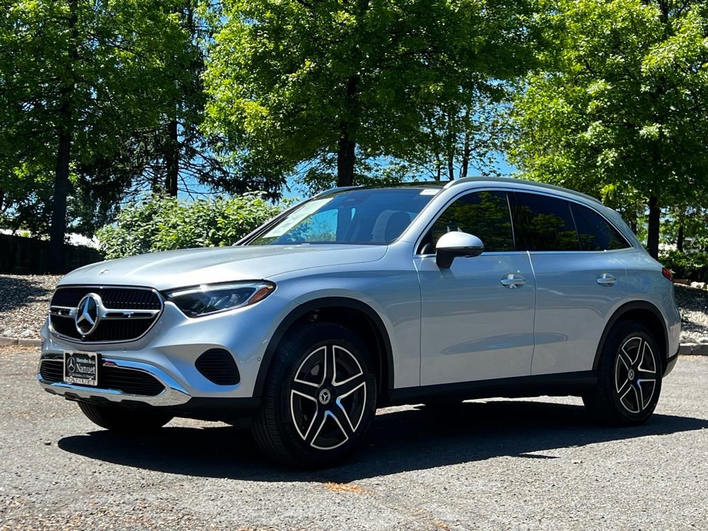 2026 Mercedes-Benz GLC GLC 300 4MATIC's photo