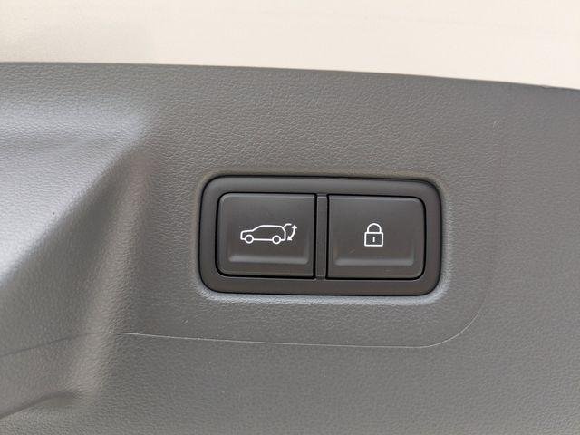 New 2026 Silver Hyundai SEL FWD image 14