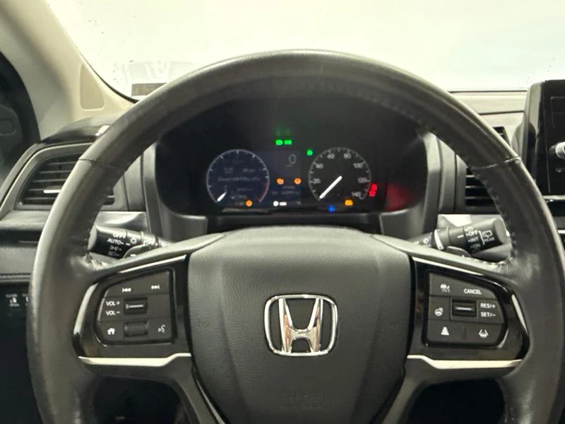 Used 2025 Black Honda Elite image 30