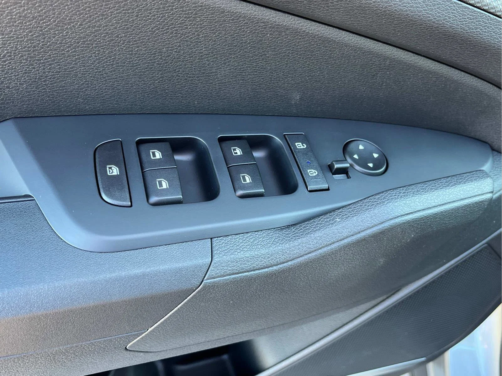 2025 Kia Sportage LX Hybrid - Photo 21