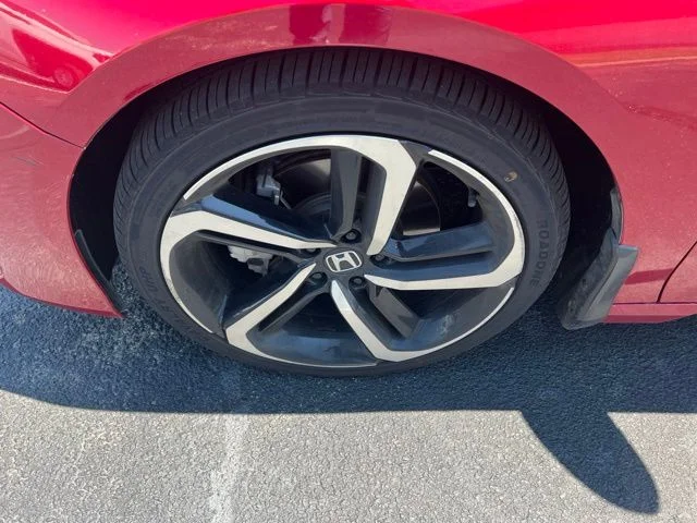 Used 2019  Honda Sport image 16