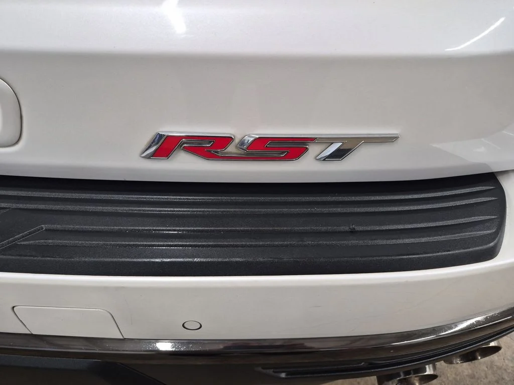 Used 2022 Iridescent Pearl Tricoat Chevrolet RST image 7