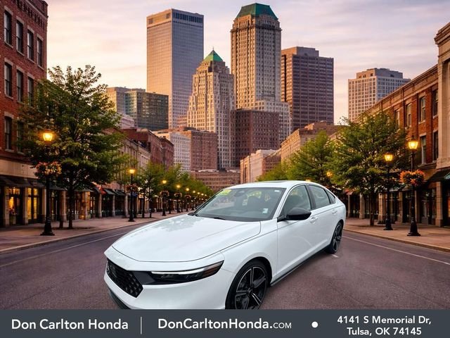 Certified Used 2025 Platinum White Honda Sport image 3