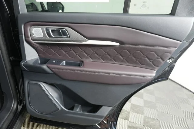 New 2026 Agate Black Metallic Ford Platinum™ image 28