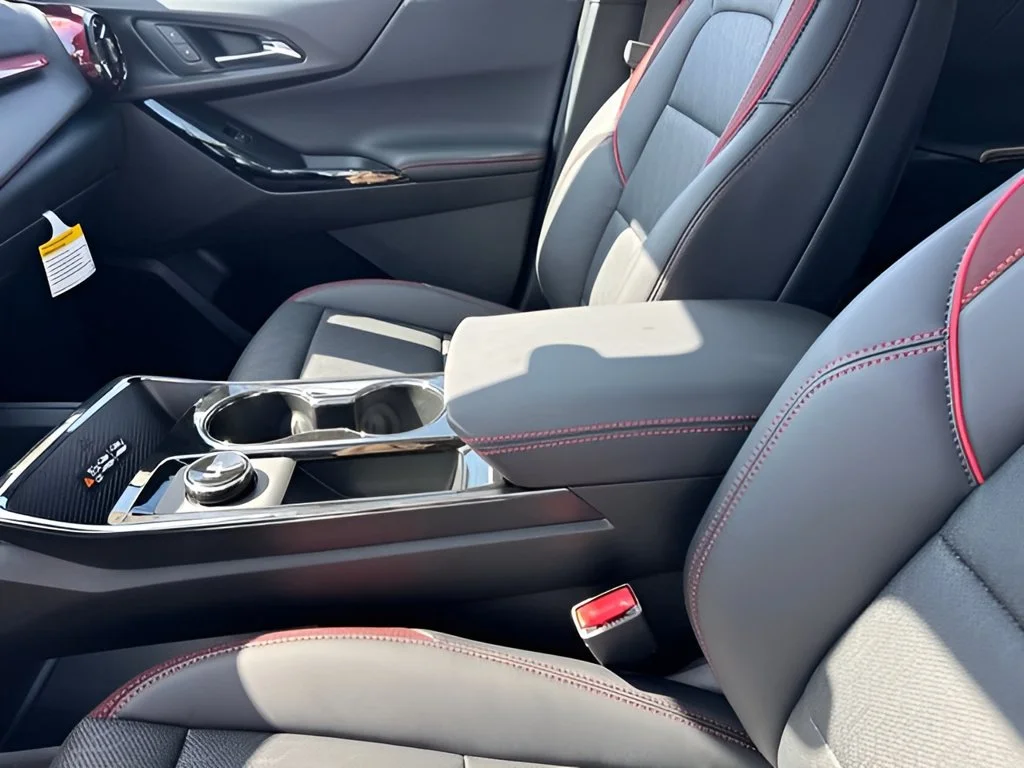 New 2027 Polar White Tricoat Chevrolet RS image 14
