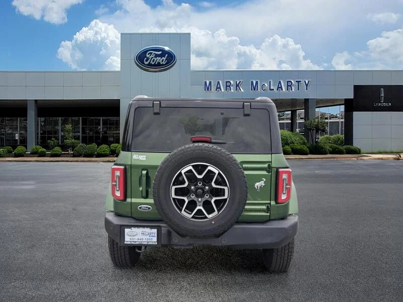 Used 2025 Green Metallic FORD OUTER BANKS 4 DOOR 4X4 image 4