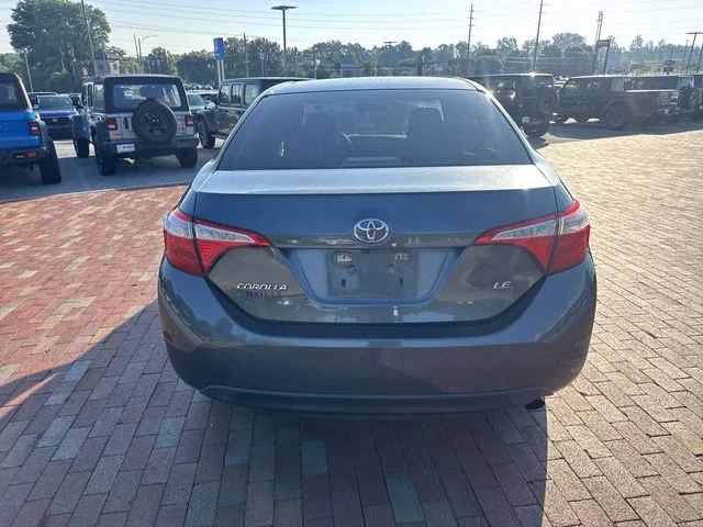 Used 2015 Gray Toyota LE image 13