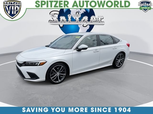 Used 2024 White Honda Touring image 4