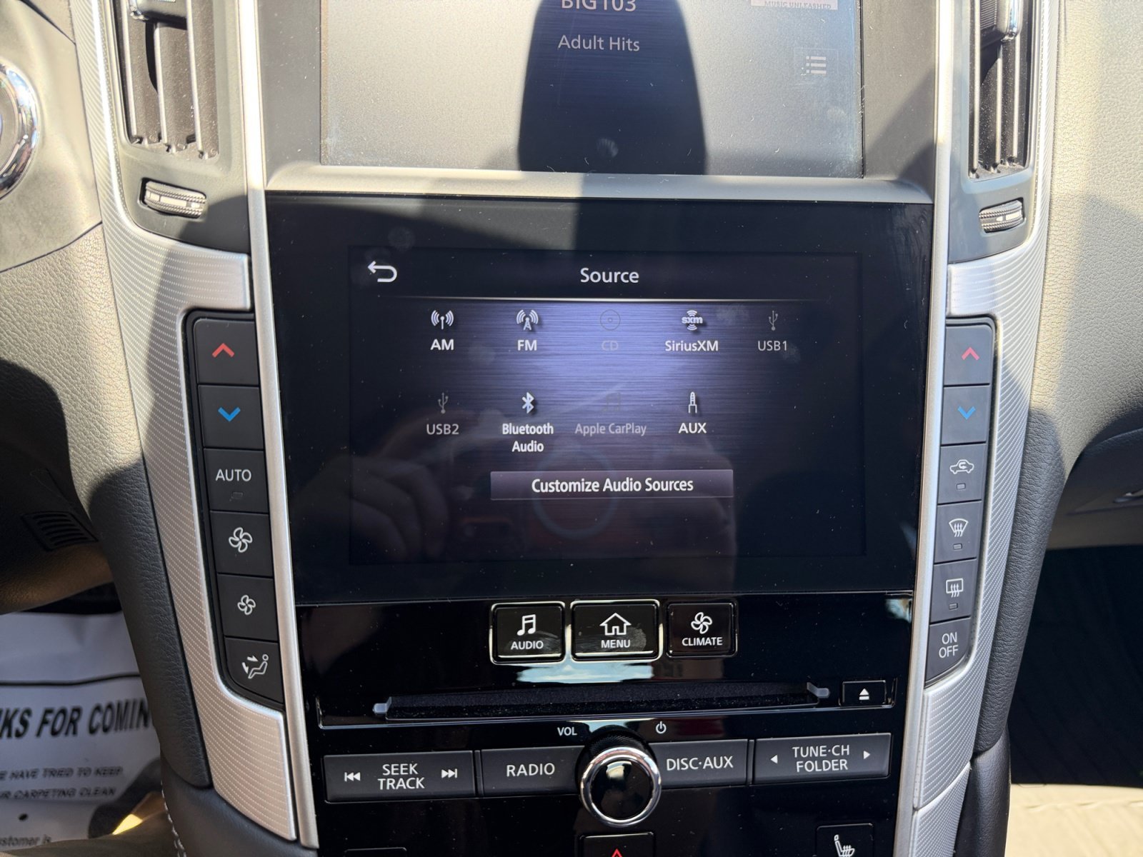 Used 2023 Black Obsidian INFINITI LUXE image 19