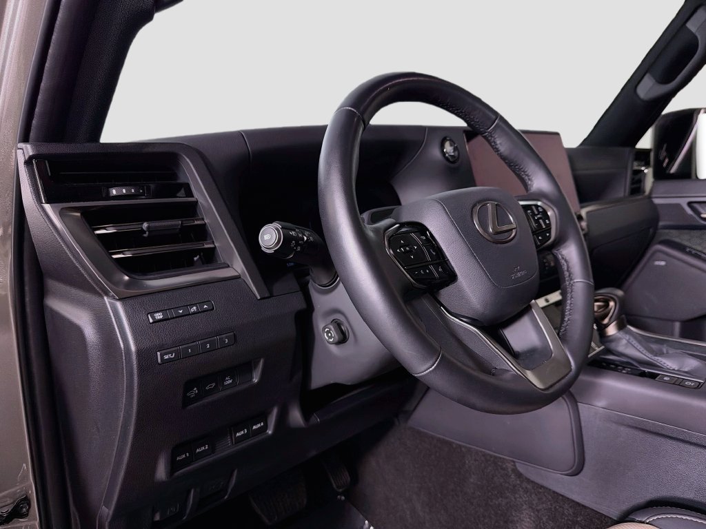 Used 2026 Silver Lexus 550 Overtrail+ image 9