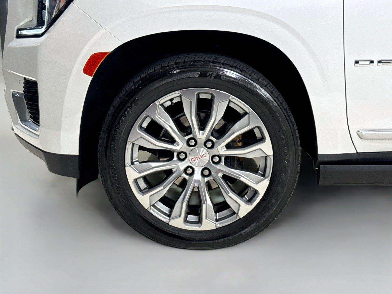 Used 2022 White Frost Tricoat GMC Denali | 22
